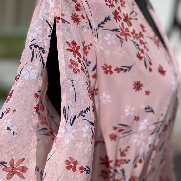 Shoe dazzle Ruffle Front Dress - Picture 5 of 6